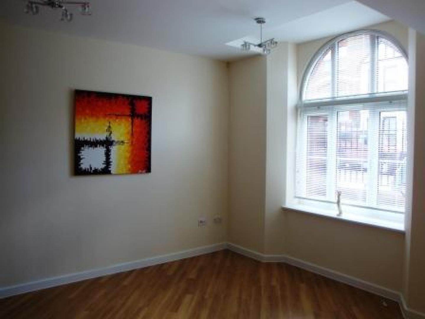 			2 Bedroom, 1 bath, 1 reception Flat			 Glengall Road, KILBURN